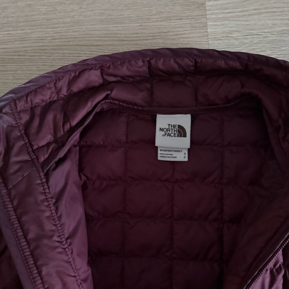 The North Face Women's ThermoBall Eco Long Lightweight Puffer Jacket Size Small - Picture 6 of 10